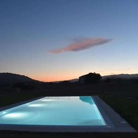 Villa Santu Martine: With Pool *