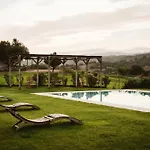 Santu Martine: With Pool *