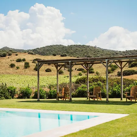 Βίλα Santu Martine: With Pool Galtellì