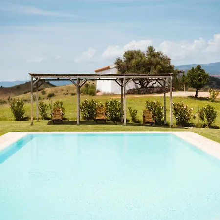 Villa Santu Martine: With Pool